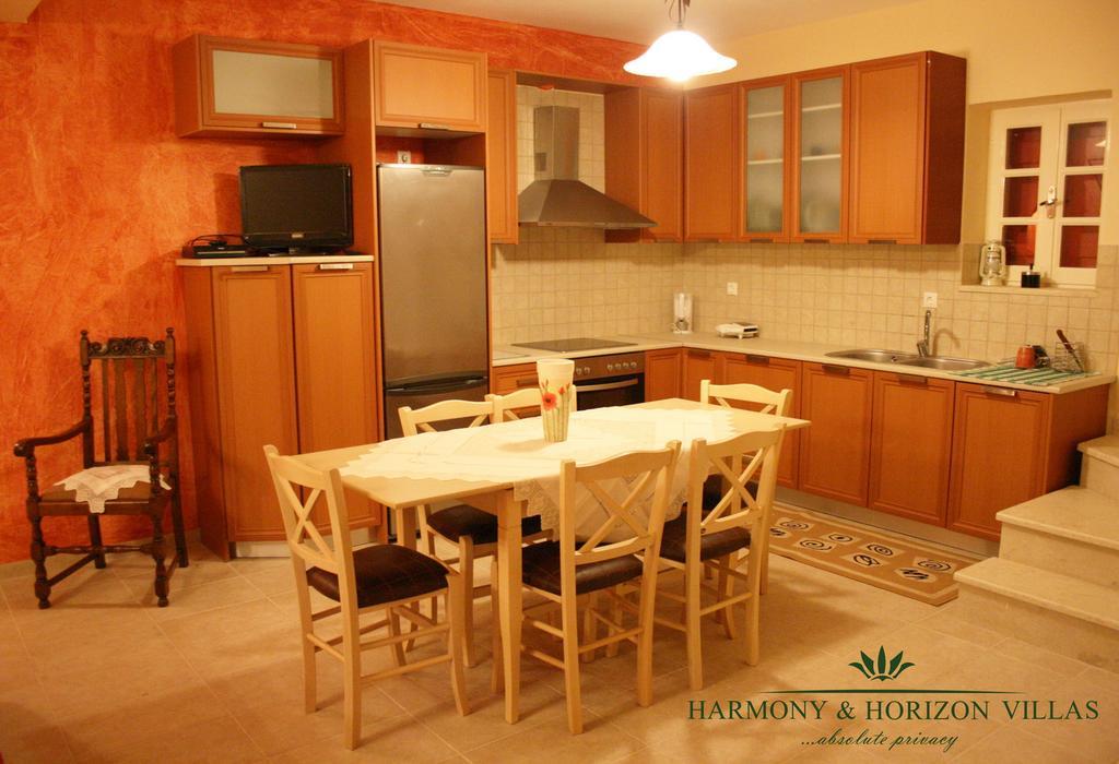 Harmony And Horizon Villas Athánion 外观 照片