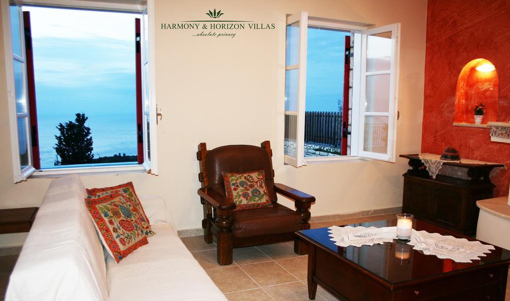 Harmony And Horizon Villas Athánion 外观 照片